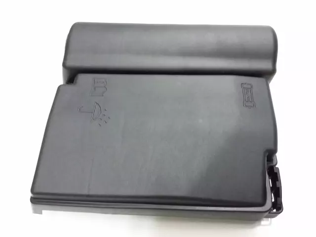 Fuse Box Cover - Volkswagen (5C0-937-132-A)