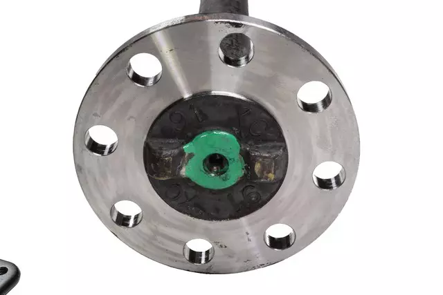 Rear Driver Side Axle Shaft - GM (20920667)