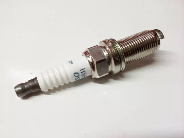 Spark Plug - Toyota (90919-01233)