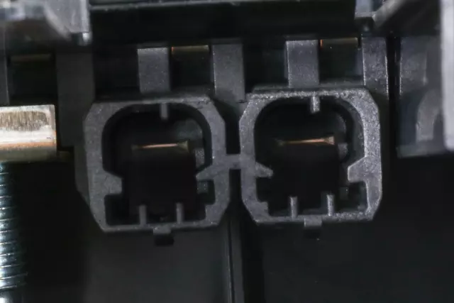 Rear Body Fuse Block - GM (84081785)