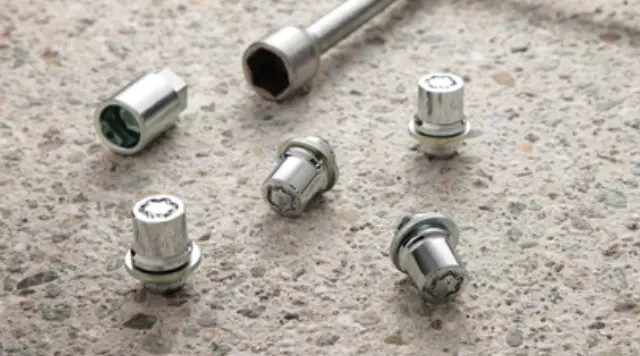 Alloy Wheel Locks - Clear Chrome - 5 Pieces - Lexus (00276-00900)