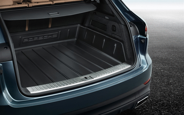 9Y0044030A - : Luggage Compartment Liner - High for Porsche: Cayenne Image