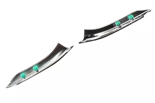 22908771 - : 2013-2019 Cadillac XTS - Wheel Spoke Trim Insert for GM Image