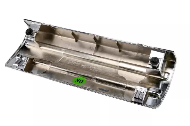 22947121 - Body: Center Cover for GMC: Sierra 1500 Image