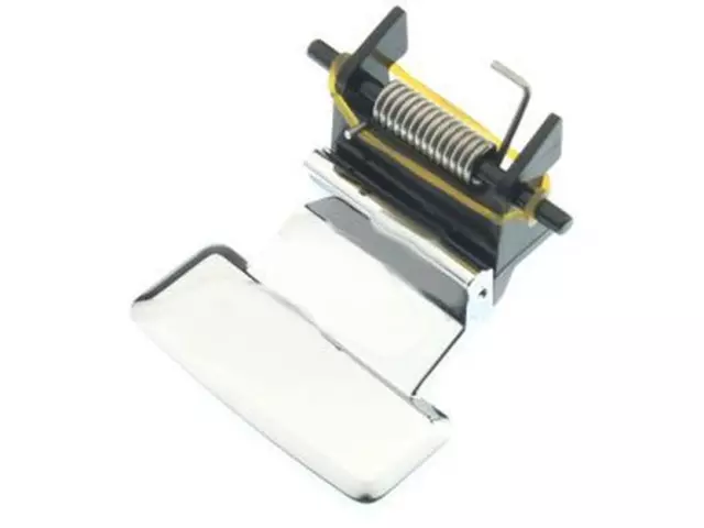 Striker - Ford (FA8Z-7406064-AA)