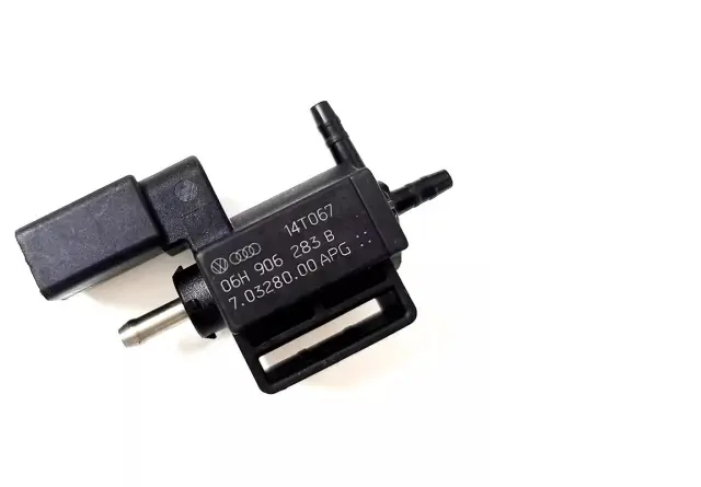 V10630075 - Emission Systems: Vapor Canister Purge Solenoid for VEMO Image