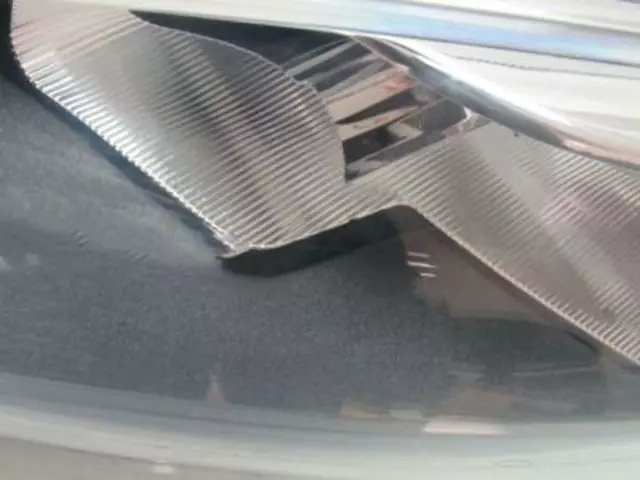 Composite Assembly - Ford (D2BZ-13008-L)