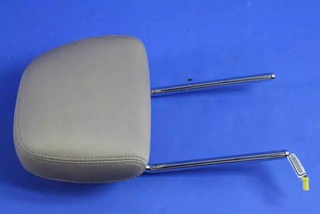 1WN16HL1AB - Body: Headrest for Chrysler: 200 Image