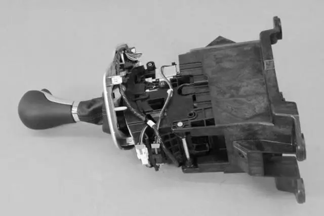 Shifter - Mopar (6MD121A9AD)