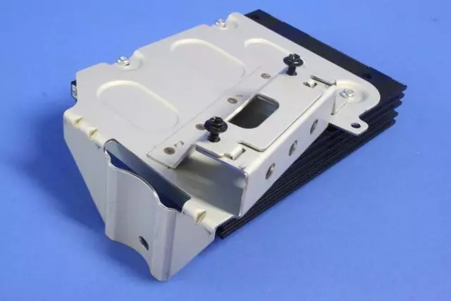 Amplifier - Mopar (68303983AB)