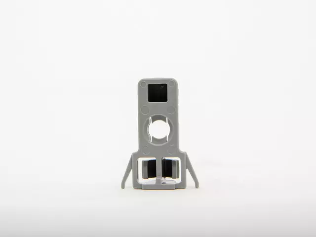 91501SM5A00 - Body: Roof Molding Clip for Honda: Accord, Odyssey, Pilot, Ridgeline Image image