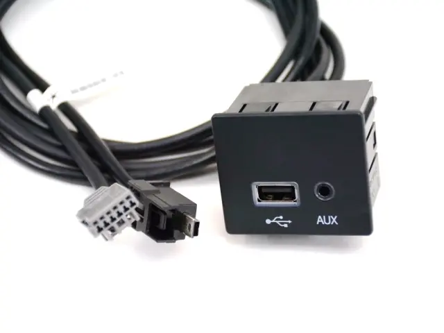 Usb Auxiliary Port Cable - Mopar (68086690AE)