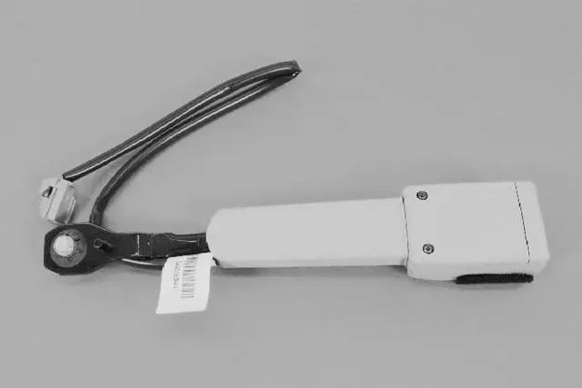 Front Inner Seat Belt - Mopar (1VL12LU5AE)