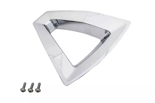 Bright Chrome Wheel Spoke Trim Insert - GM (23106878)