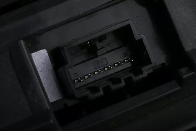 84026954 - Body: Overhead Console for GM Image