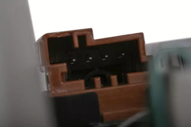 Part# 84397328 F Console - GM (84397328)