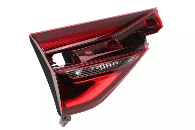 Driver Side Rear Closure Signal Lamp - GM (84630203)