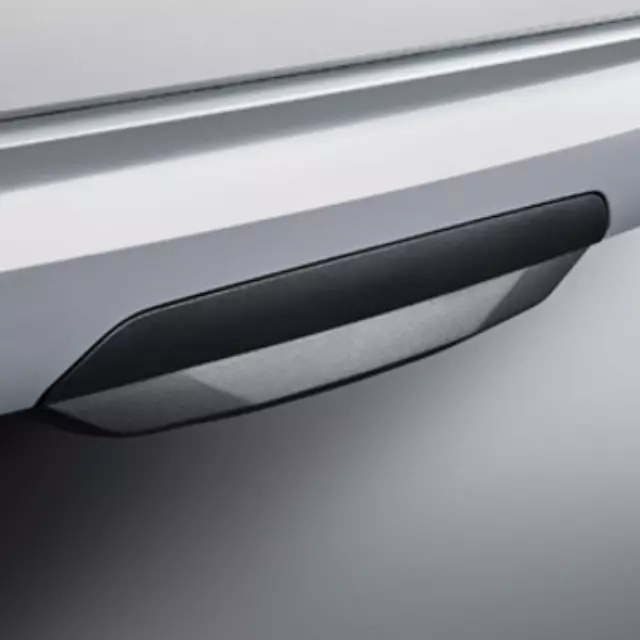 84114407 - Towing: Trailer Hitch Closeout for GMC: Acadia Image