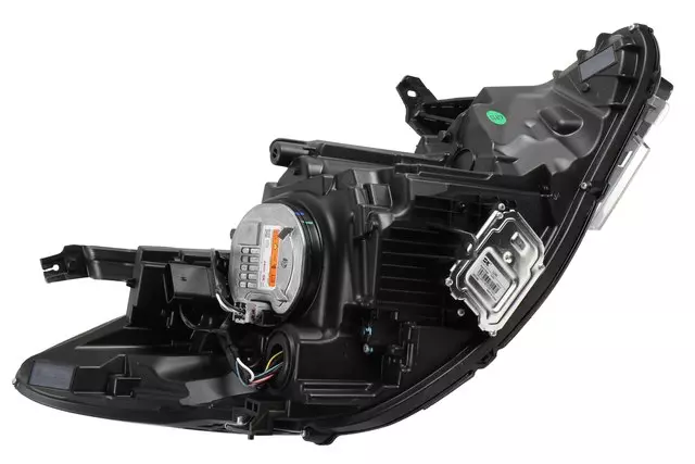 Part# 26221315 Driver Side Headlamp - GM (26221315)