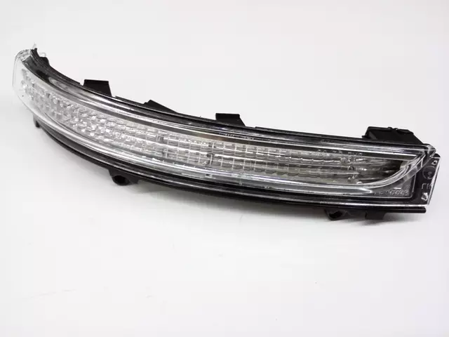 Turn Signal Light Housing - Volkswagen (1K5-949-101)