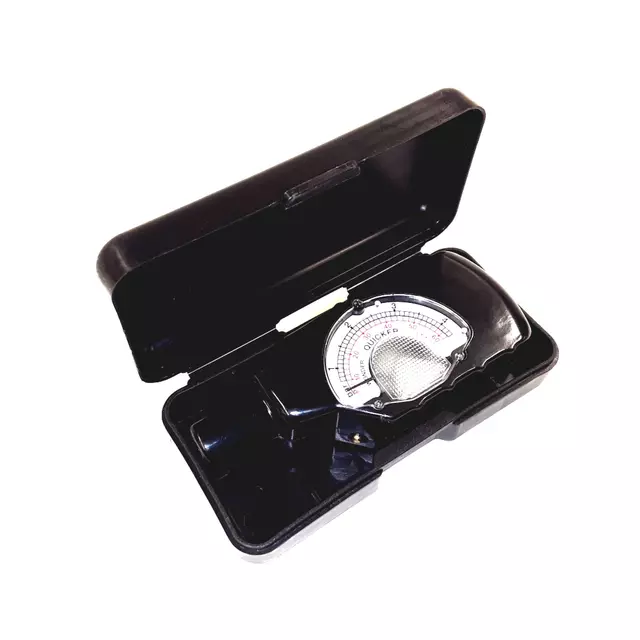 8P0012605 - Body: Gauge for Audi: A3, A3 Quattro, A3 Sportback e-tron, A4, A4 Quattro, A5, A5 Quattro, A5 Sportback, A7 Quattro, A8 Quattro, allroad, Q3, Q3 Quattro, Q5, Q5 PHEV, Q5 Sportback, R8, RS3, RS5, RS5 Sportback, RS6 Avant, RS7, S3, S4, S5, S5 Sportback, S7, S8, SQ5, SQ5 Sportback, TT Quattro, TT RS Quattro, TTS Quattro Image