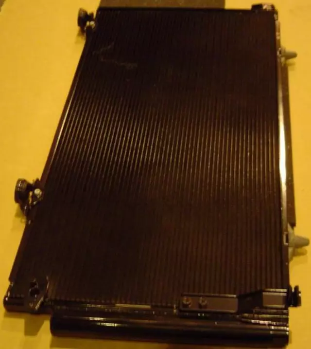 Condenser - Toyota (88450-52230)