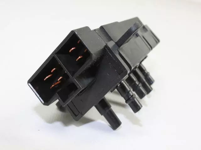 4601756AC - Electrical: Power Seat Switch, Right for Chrysler: 300M, Concorde, Town &amp; Country, Voyager | Dodge: Caravan, Grand Caravan, Intrepid | Jeep: Grand Cherokee Image