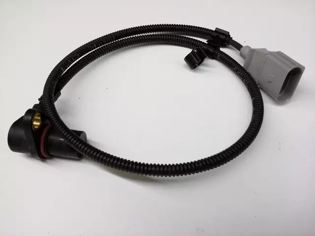 Crankshaft Position Sensor - Audi (071-957-147)