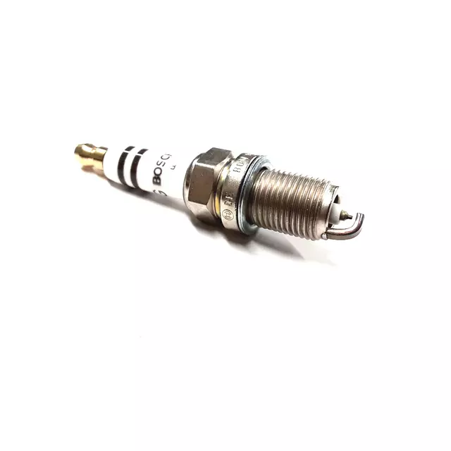 101905631G - : Spark Plug for Audi: A6, A6 Quattro, Q7, R8, RS4, RS5, S4 Image