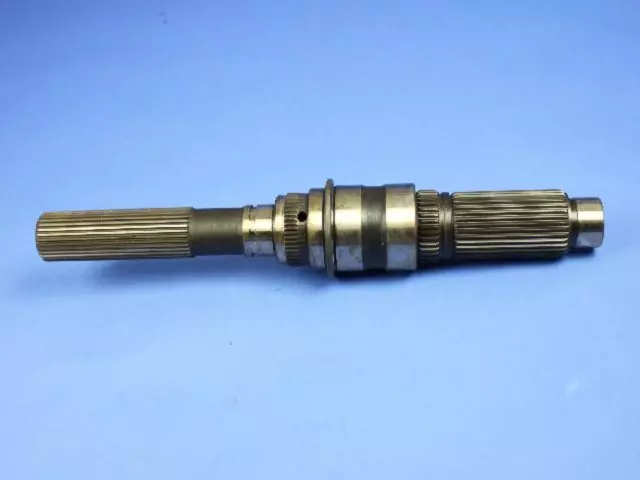 Transfer Case Mainshaft - Mopar (5166791AA)