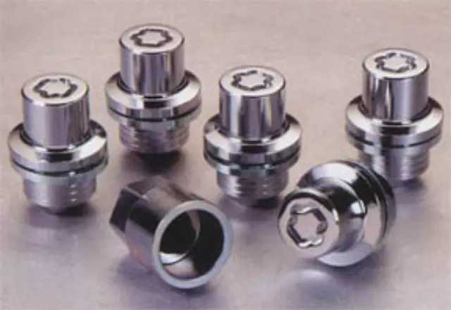 Locking Wheel Nuts - Chrome Look Finish - Land-Rover (VUB504120)