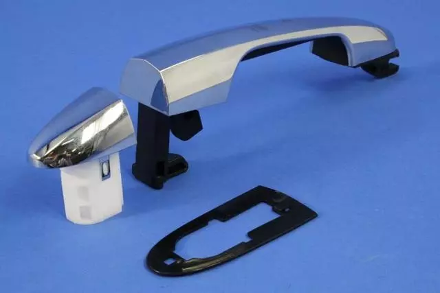 Exterior Door Handle, Right - Mopar (5NF15SZ0AA)