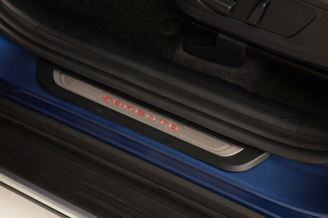 R5F45AC200 - Exterior: Door Sill Plates - Illuminated for Kia: Sorento Image