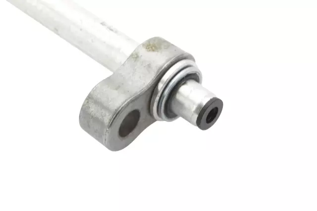 Air Conditioning Refrigerant Liquid Hose - GM (22876348)