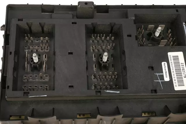 23162179 - : Engine Wiring Harness Junction Block for Chevrolet: Express 2500, Express 3500 | GMC: Savana 2500, Savana 3500 Image