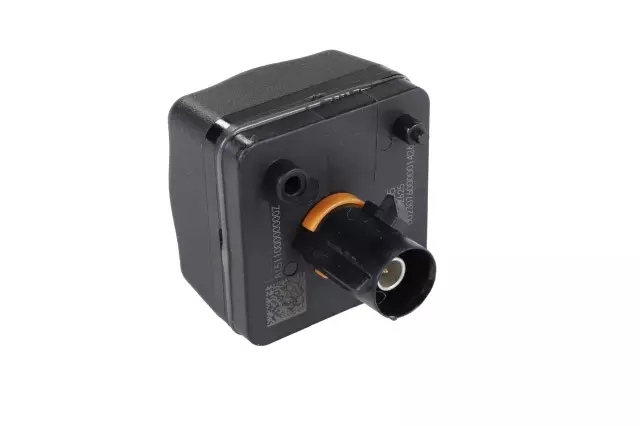 86554977 - : Rear Camera for Chevrolet: Equinox, Silverado EV, Trax | GMC: Terrain Image