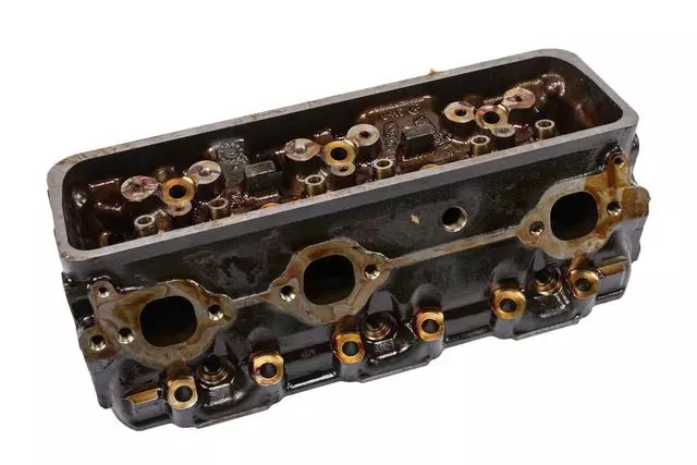 Engine Cylinder Head - GM (12558112)