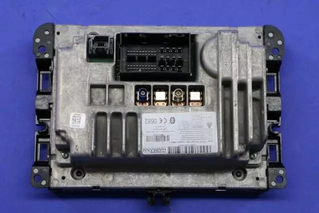 Multi Media Radio, Export - Mopar (68265331AF)