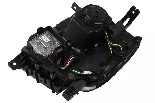 Passenger Side Headlamp - GM (84144048)