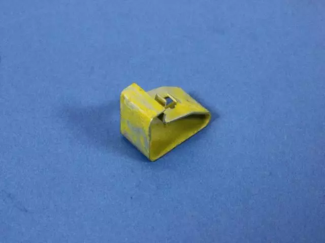 OEM NEW 2007-11 Mopar Jeep Grand Cherokee Commander Dakota Spring Clip 4806226AA - Mopar (4806226AA)