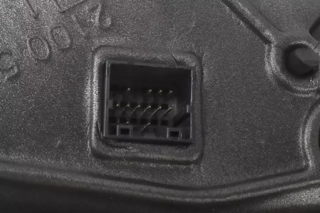 Driver Side Door Mirror without Cover - GM (84705499)