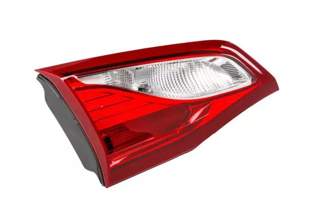 Rear Driver Side Combination Lamp - GM (84341669)