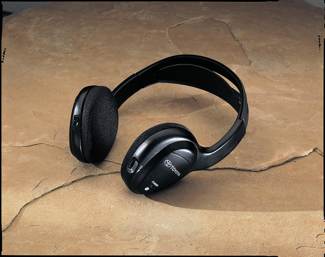 PT94300141 - Audio/Video: DVD, Wireless Headphones for Toyota: 4Runner, Highlander, Land Cruiser, RAV4, Sequoia, Sienna, Tundra, Venza Image