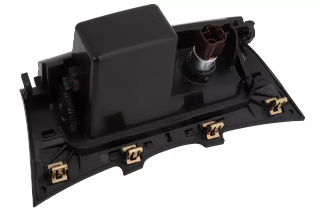 Front Passenger Side Brake Shield - GM (84876465)