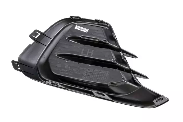 Front Driver Side Fog Lamp Opening Cover - GM (95238851)
