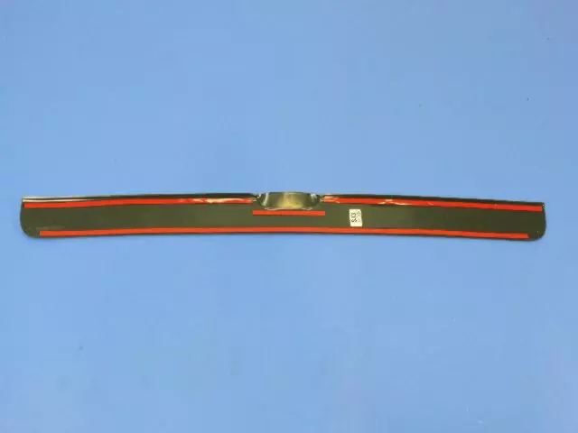 HM54SJ3 - Body: Cladding for Chrysler: Grand Voyager, Town &amp; Country, Voyager | Dodge: Caravan, Grand Caravan Image