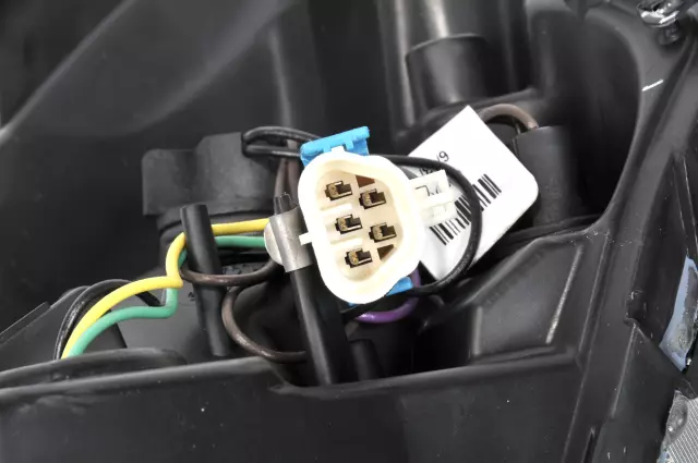 20821144 - : 2005-2010 Pontiac G6 - Passenger Side Headlamp Assembly for Pontiac: G6 Image