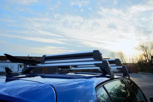 Base Carrier Bars - Volkswagen (1K0-071-126)