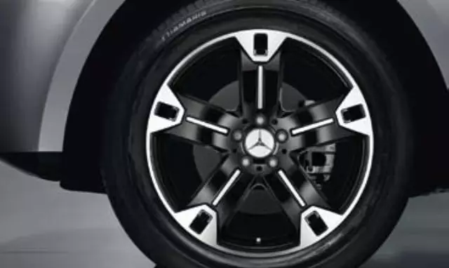 66474566 - Wheels: Wheel (20 Inch) 2-Tone - Black - High Sheen for Mercedes-Benz Image