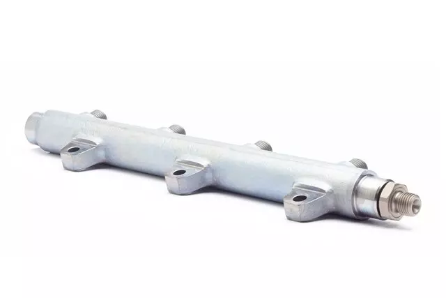 2171442 - Fuel System: ACDelcoâ„¢ Fuel Rail for Cadillac: Escalade, Escalade ESV, Escalade EXT | Chevrolet: Avalanche 1500, Avalanche 2500, Silverado 1500, Silverado 1500 HD, Silverado 2500, Silverado 2500 HD, Silverado 3500, Suburban 1500, Suburban 2500, Tahoe | GMC: Sierra 1500, Sierra 1500 HD, Sierra 2500, Sierra 2500 HD, Sierra 3500, Yukon, Yukon XL 1500, Yukon XL 2500 Image